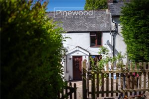 The Poplars, Cymau, LL11 5ER
