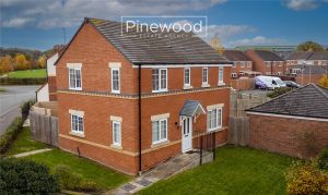 Ffordd Dewi, Oakenholt, CH6 5WU