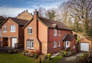 Hillsdown Drive, Connahs Quay, Deeside, CH5 4GQ