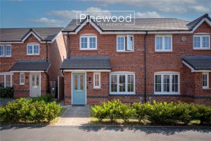 Cwrt Tathan, Oakenholt, Flintshire, CH6 5GJ