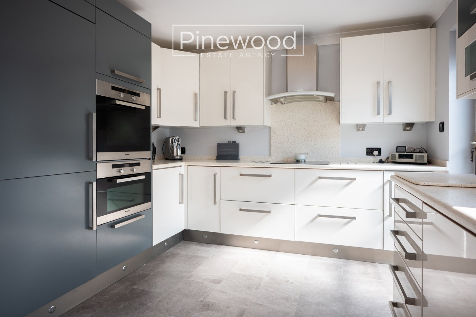 BHE260309 28.jpg