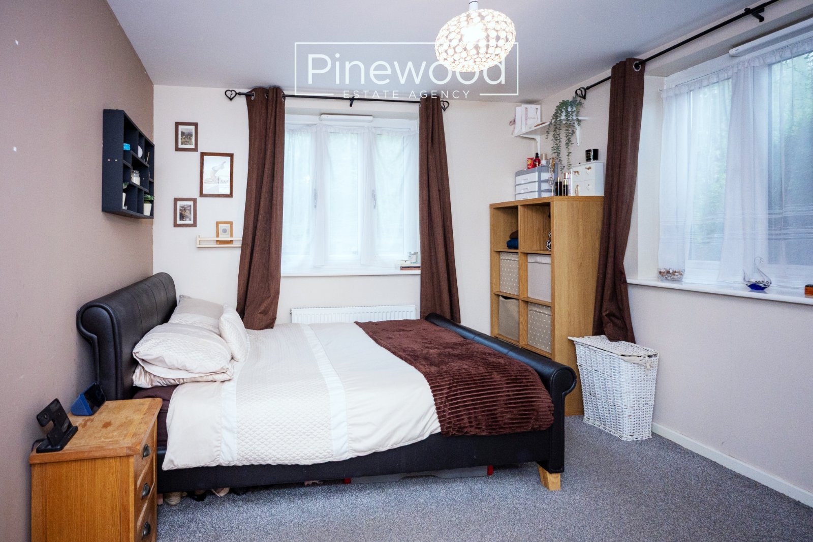 BHE260355 09.jpg